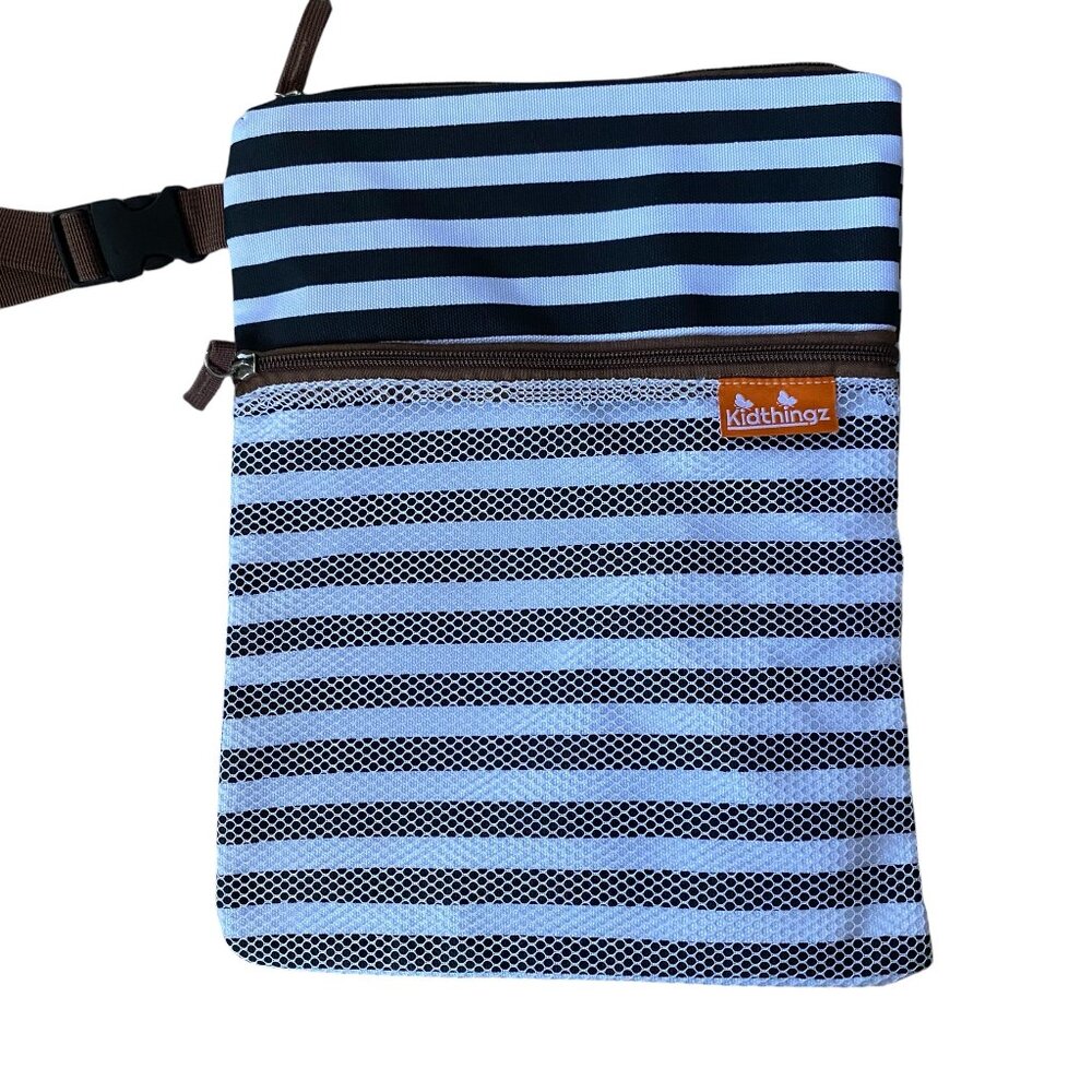 Kidthingz black white stripe insulated zippered bag with exterior mesh pocket